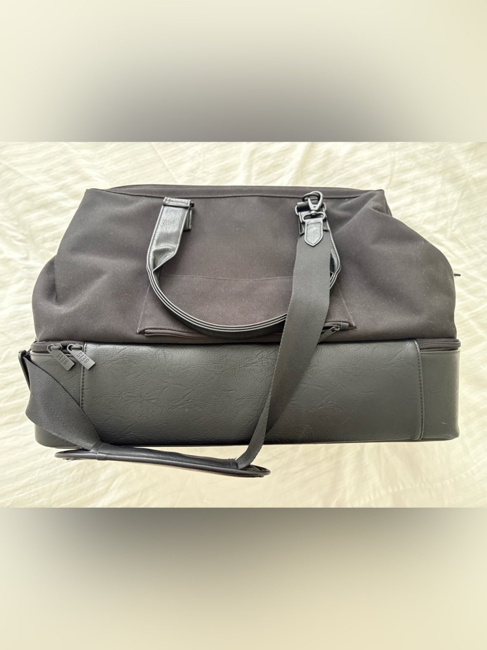Beis Classic Weekender Bag Black Standard Size